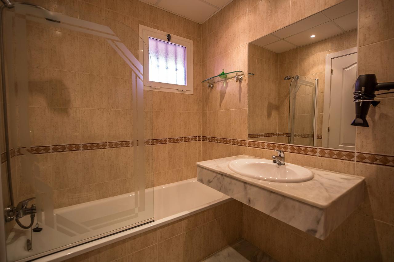 Los Hidalgos Penthouse Манільва Екстер'єр фото